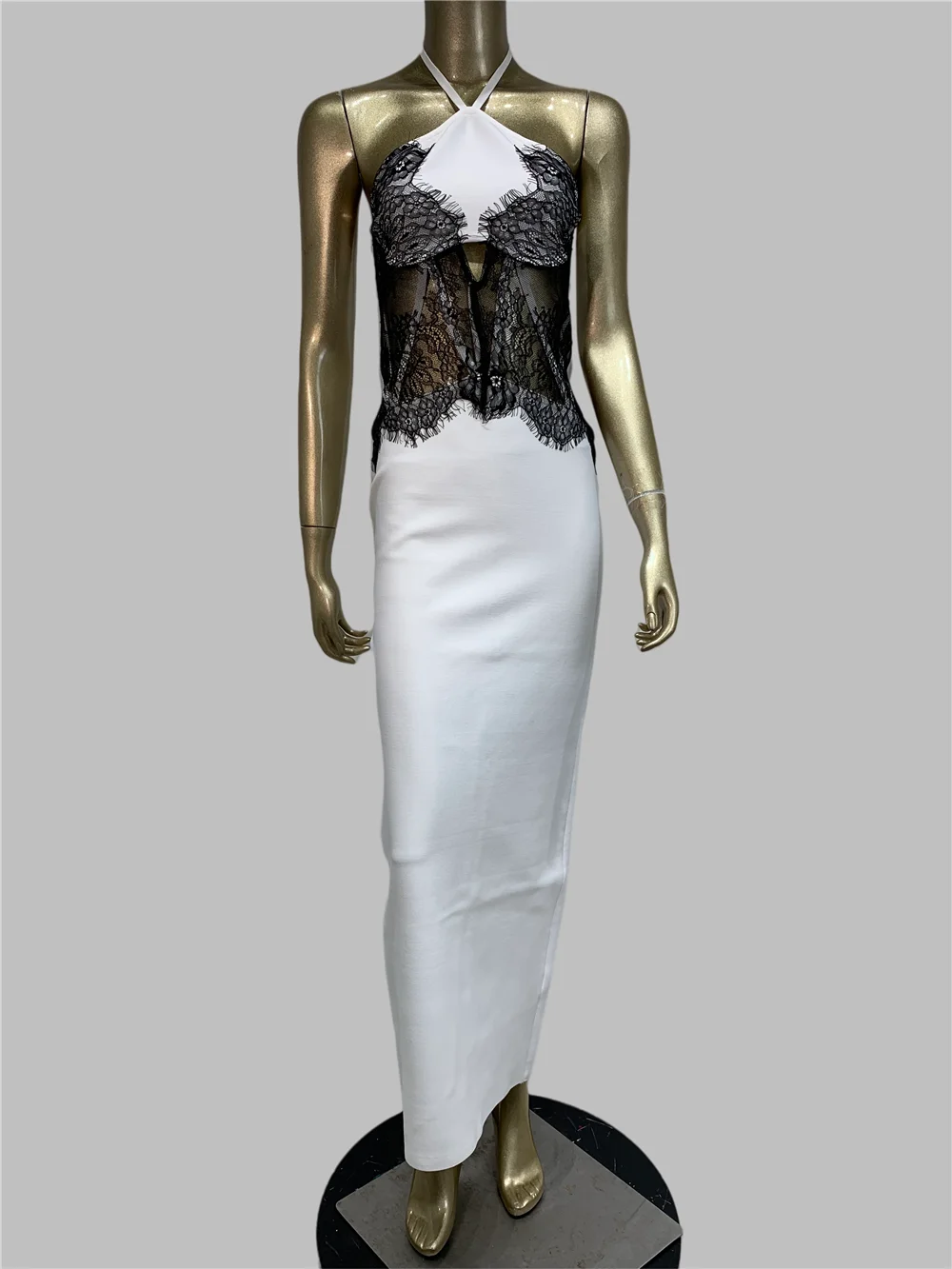 Vestido blanco con corsé de encaje negro para mujer, vestido Bandage con cuello Halter, vestido ceñido elástico elegante para fiesta de cumpleaños y noche de celebridad, vestido de una pieza
