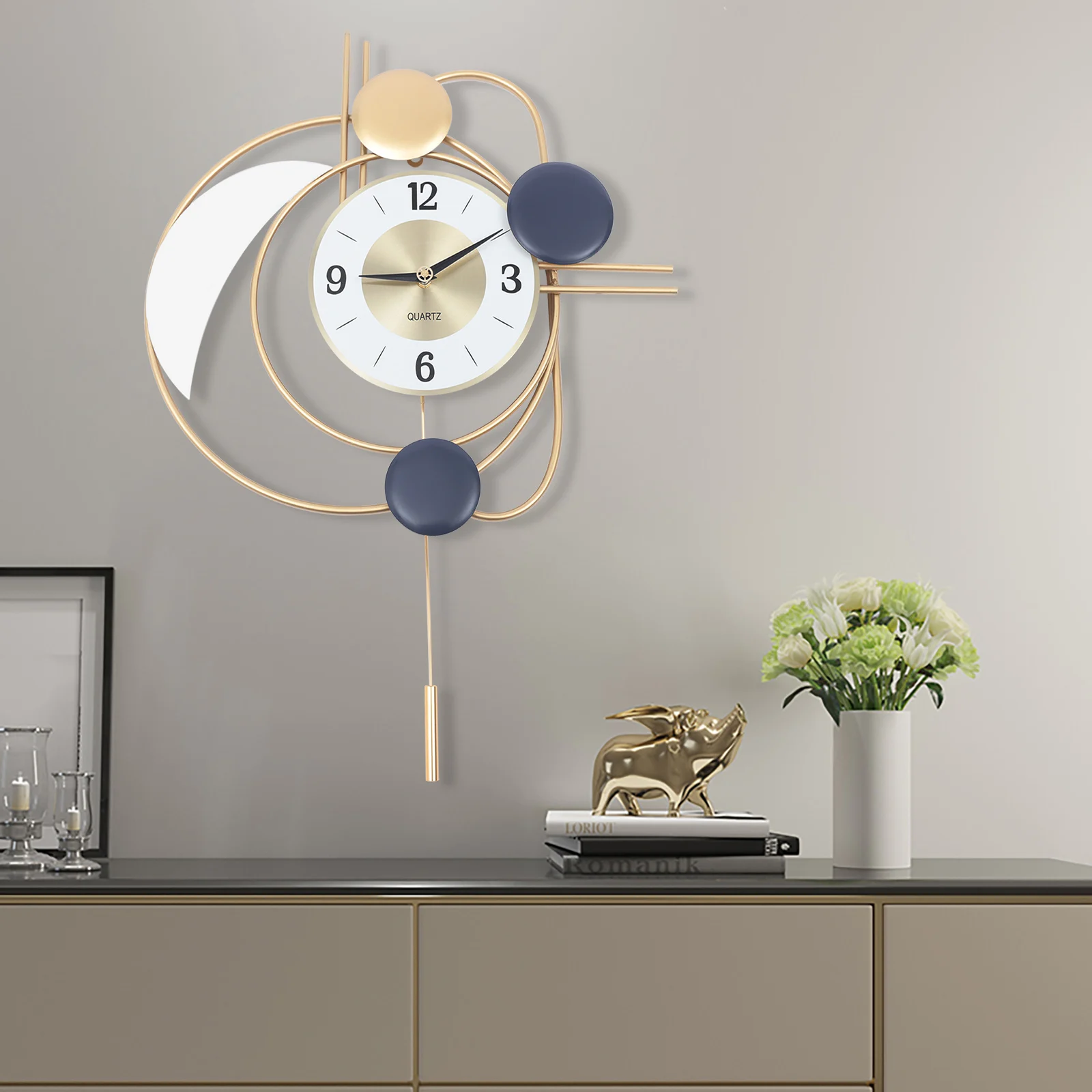 

Iron Silent Wall Clock Gold Decorative Quartz Clock Large Dial Easy-Read Wall-Mounted for Living Room