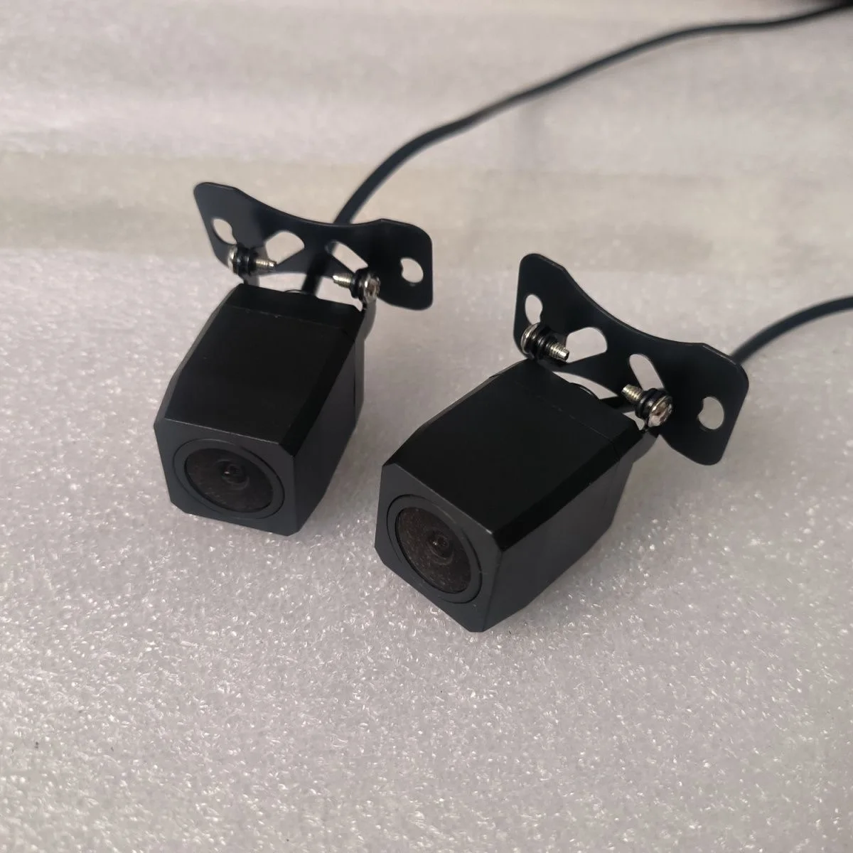 Reversing 4-Pin AHD…