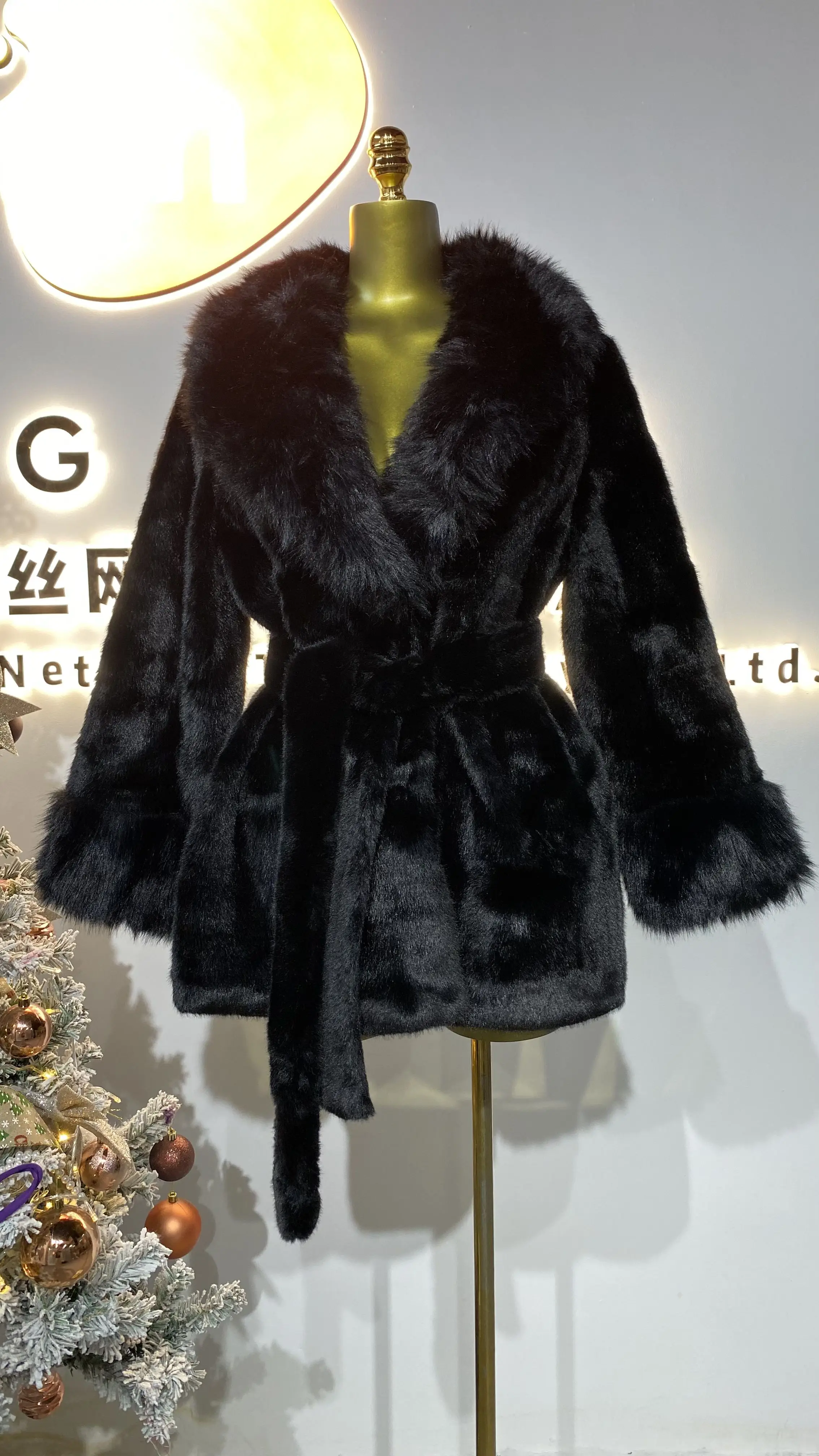 

2025 Women's Faux Fur Coat Ladies Winter Warm Plus Size Jacket-GZMM201