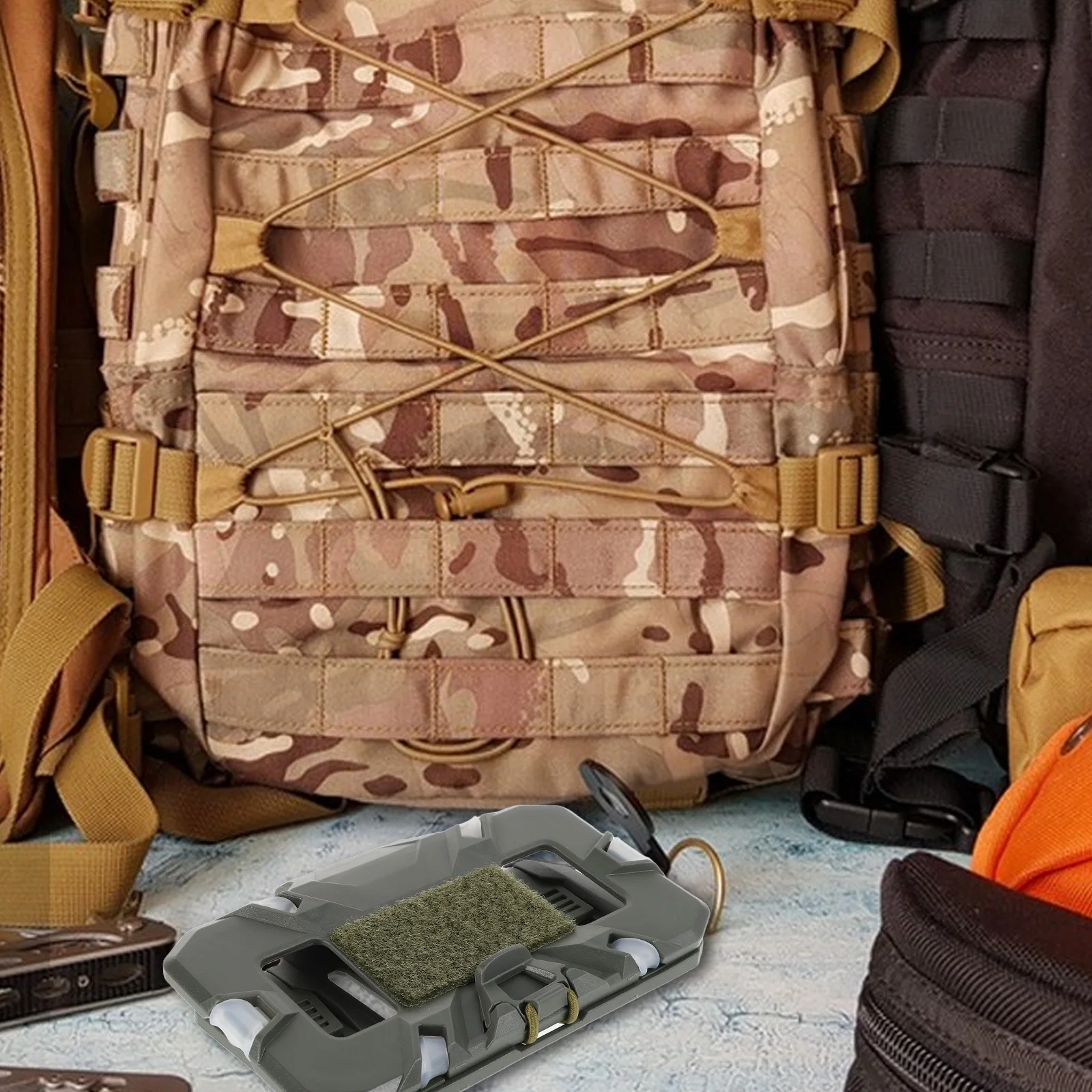 Supporto per telefono per gilet da gioco all'aperto Scheda di navigazione pieghevole Supporto leggero montato sul petto per accessori da caccia per escursionismo