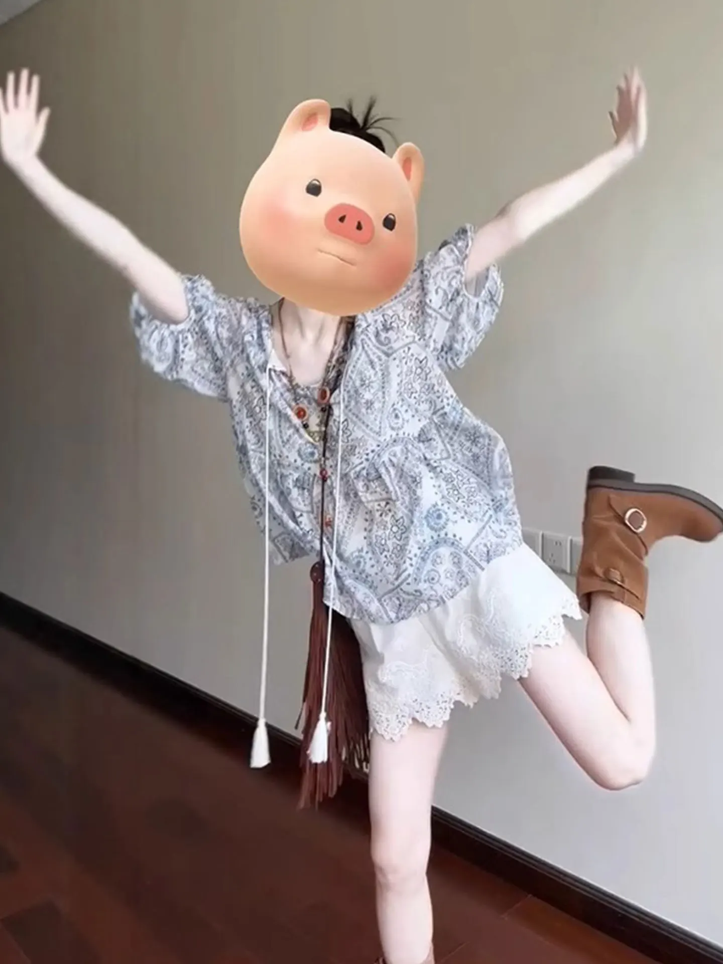 

Свободный женский топ с цветным принтом и коротким рукавом, летняя коллекция 2025, в корейском стиле, прямого кроя