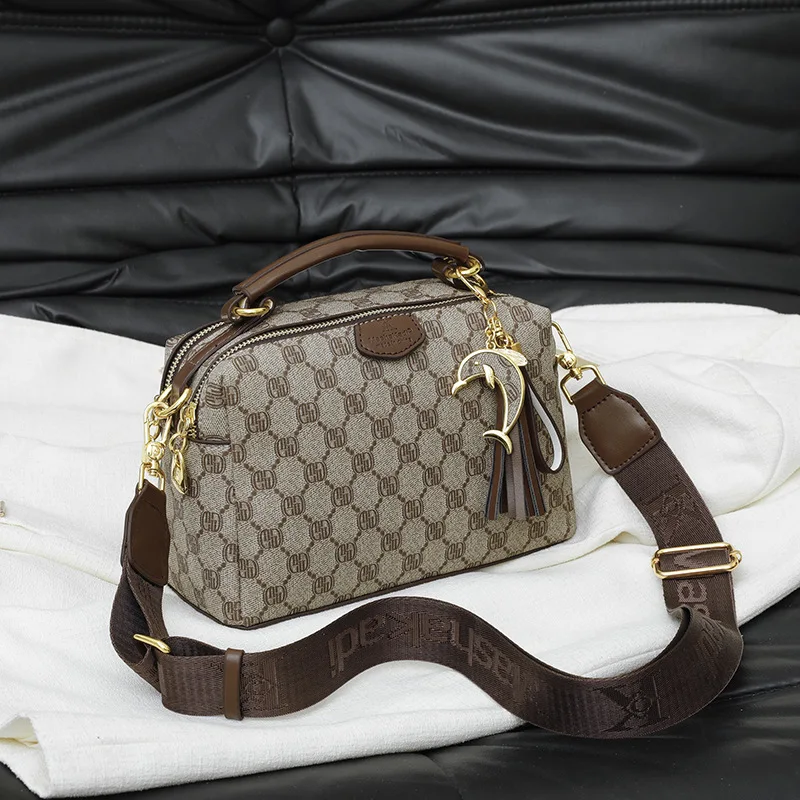 

2025 Winter Big Work Tote for Professionals, Spacious Laptop Bag Multi-functional Shoulder Crossbody, Commuter Bag for Office