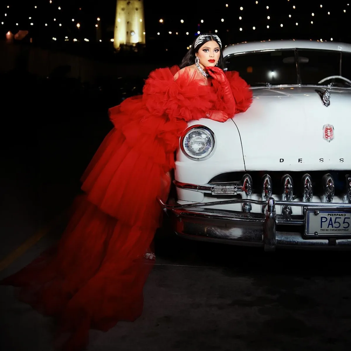 Vestido de tule baixo alto vermelho, Fora do ombro, Mangas inchadas, Vestido de festa em camadas para fotos