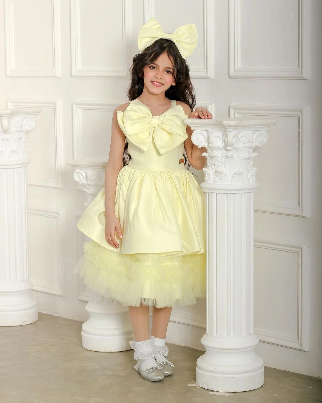 

Flower Girl Dress Yelowe Bow Satin Tulle Ryffles Sleeveless For Wedding Kids Birthday Party First Communion Ball Gowns