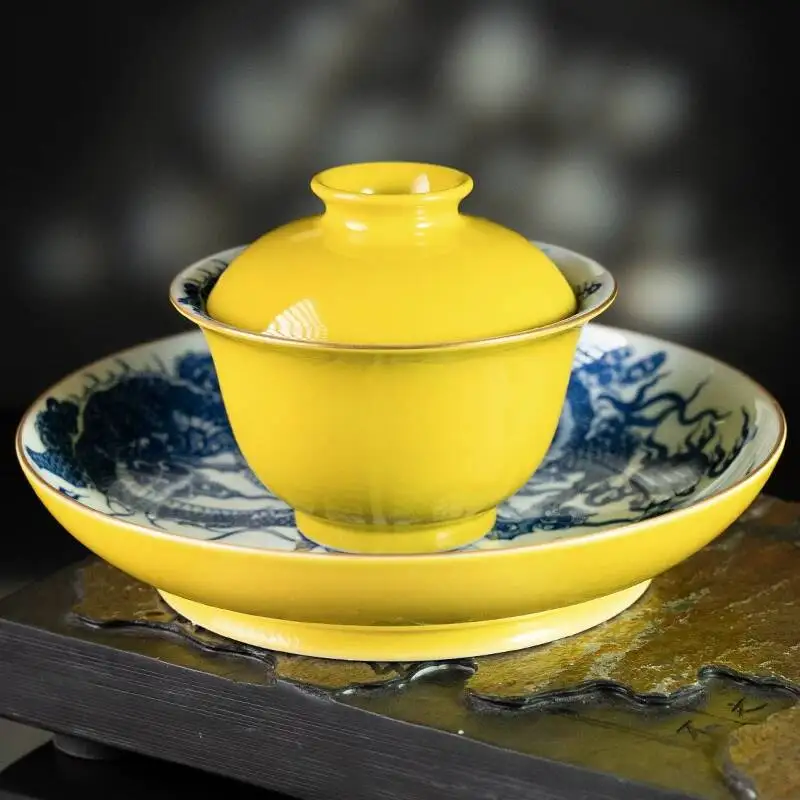 Sacred Mountain Jingdezhen High-Temperature Underglaze Bright Yellow Glaze Gold-Painted Blue And White Dragon Spitting Set Cup