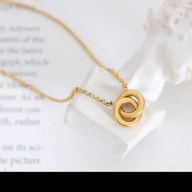 SOMMAR gifts 18KGP Gold plated pendant necklace for female simple interlocking pendant big necklace Prom Accessories