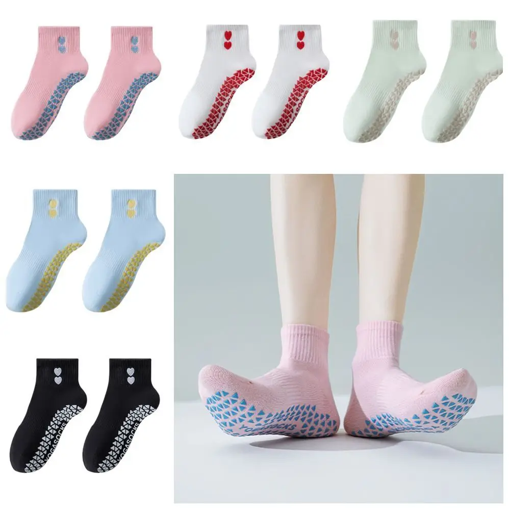 

Новые хлопковые носки для пилатеса, дышащие, впитывающие пот носки с вышивкой в виде сердца, уличные повседневные носки для йоги в стиле Харадзюку
