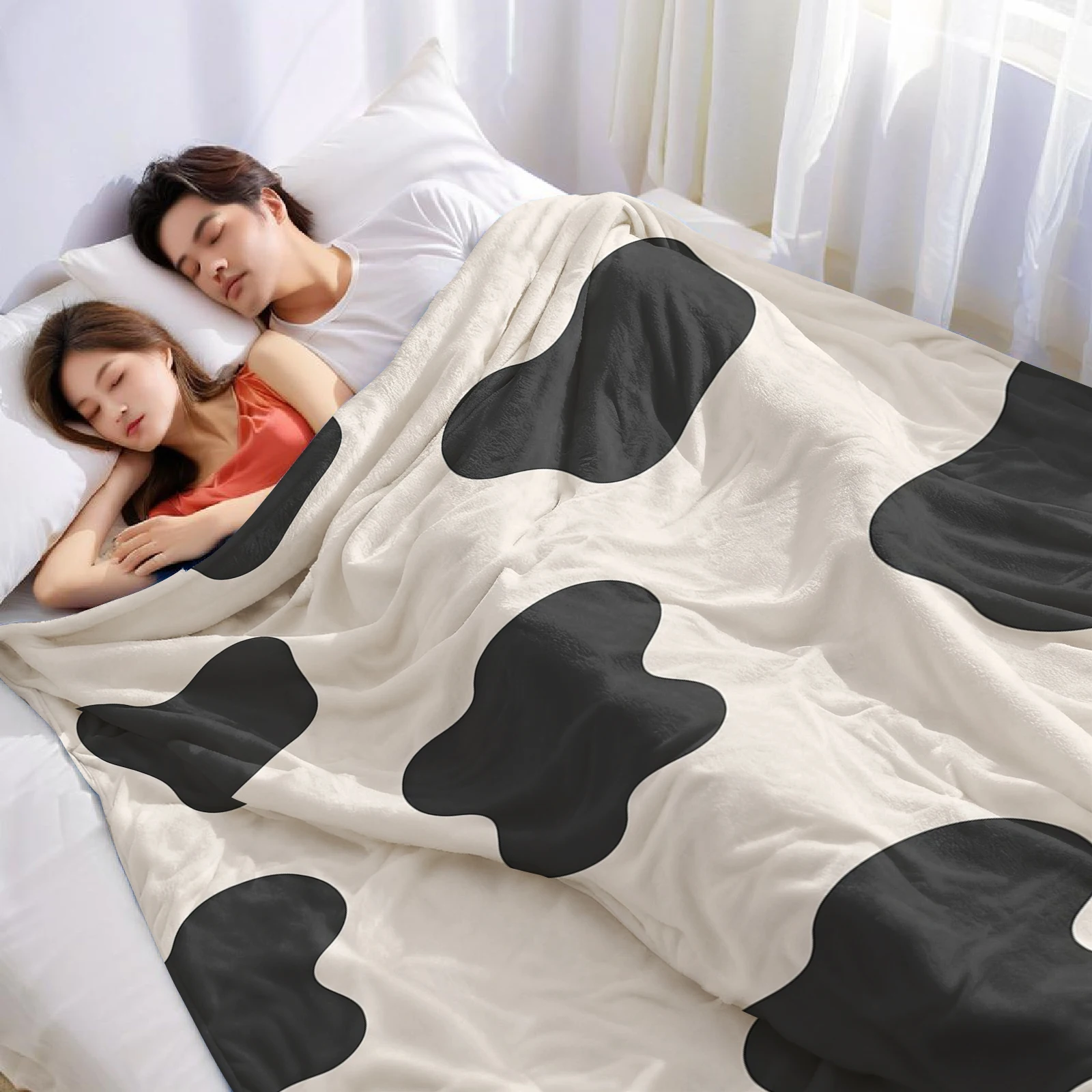 Cow Spot Minimal Cartoon Anime Print Flannel Blanket Soft Warm Throw for Kids Bedroom Sofa Bed Christmas Office Car
