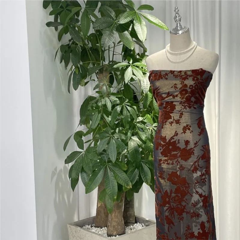 Tecido de veludo florido dourado tecido de seda para vestido cheongsam é usado para fazer roupas de saia