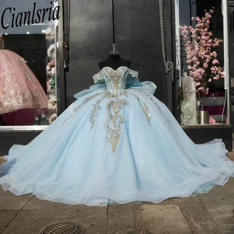 Hemelsblauw Uit De Schouder Strik Quinceanera Jurken Baljurk Goud Applicaties Kant Kralen Corset Sweet 16 Vestidos De XV 15 Anos