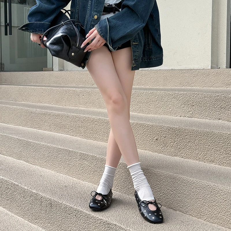 Retro Schwarze Nieten-Schleifen-Ballettschuhe für Damen, Einfarbige Flache Mary Jane Schuhe mit Flachem Absatz – Detail 5