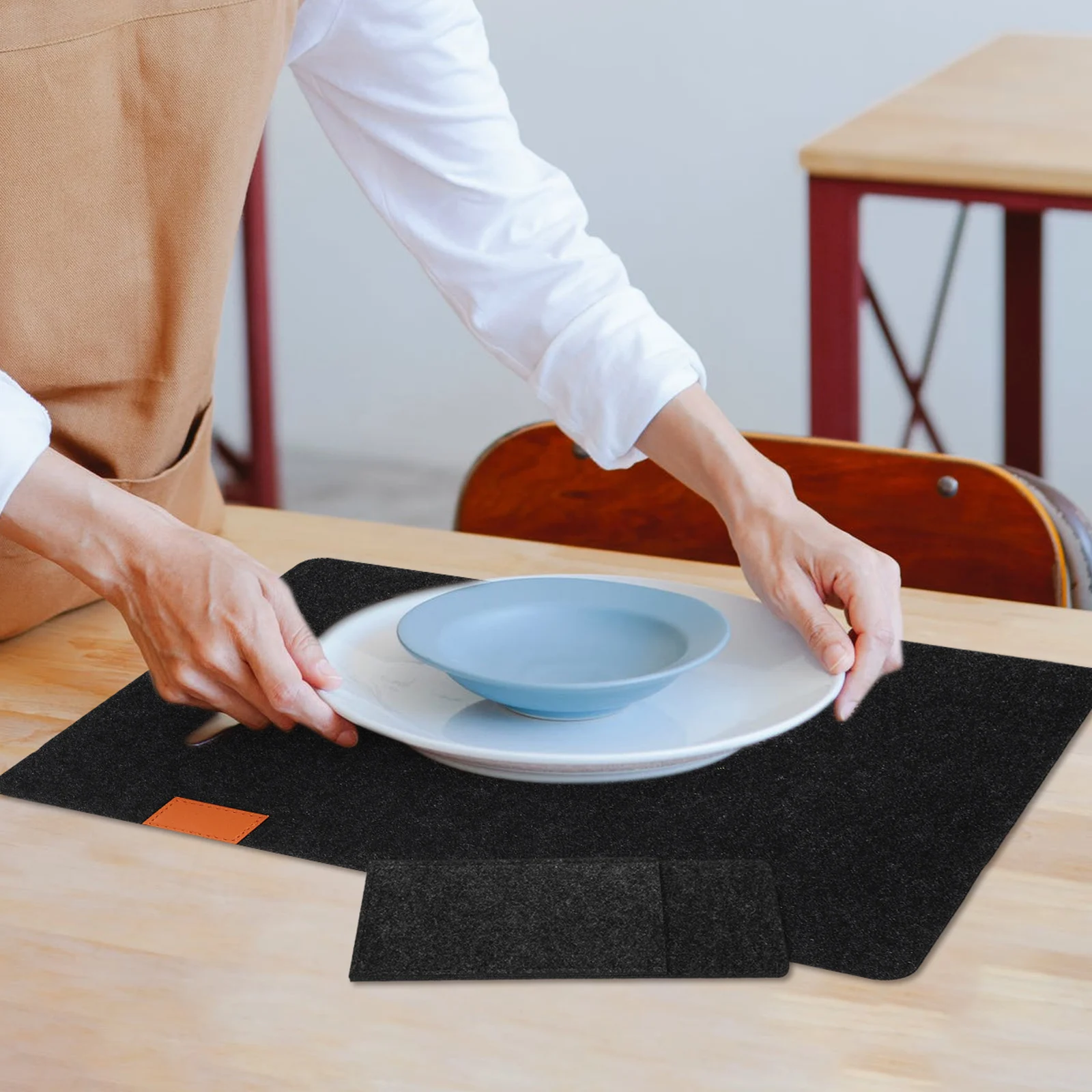 

6Sets Felt Heat Resistant Table Mats Absorbent Thickened Placemats Cutlery Holder Storage Bags Dining Table Felt Placemats