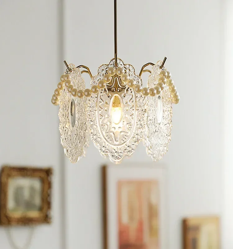 French Pastoral Master Bedroom Bedside Small Chandelier Modern Minimalist Retro Pearl Feather Girl Heart Aisle Bar Lamp