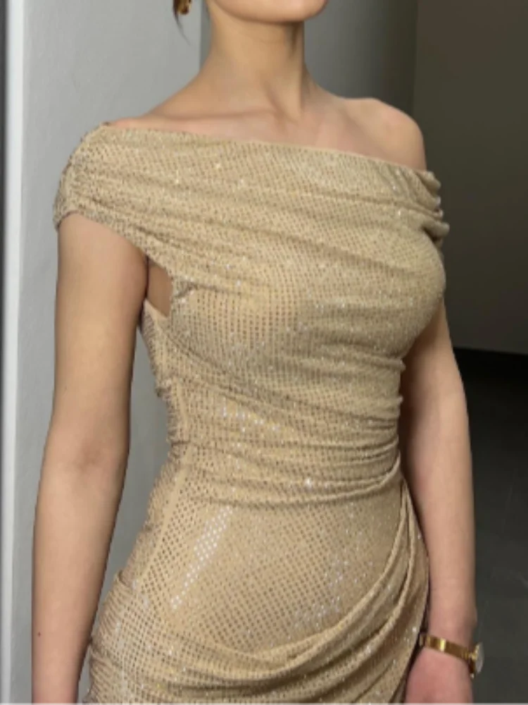 Thumbnail 2 - #14 Evening Dresses Comparison Guide