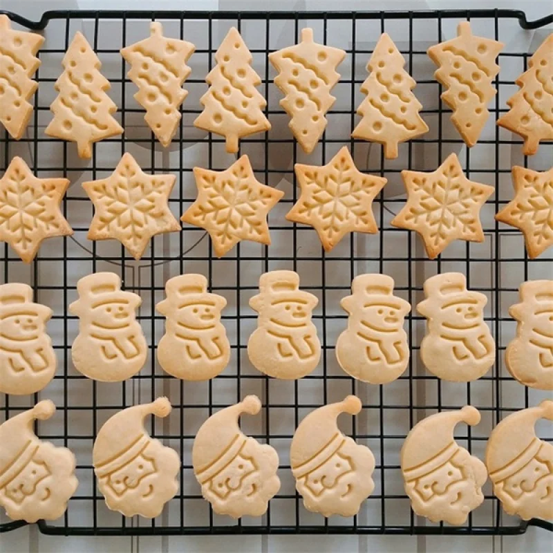 Plastic Christmas Cookie Mold Creative Press Cookie Mold Four-Piece Set of Kitchen Baking Tools Cookie Mold(4pcs/set) view 5