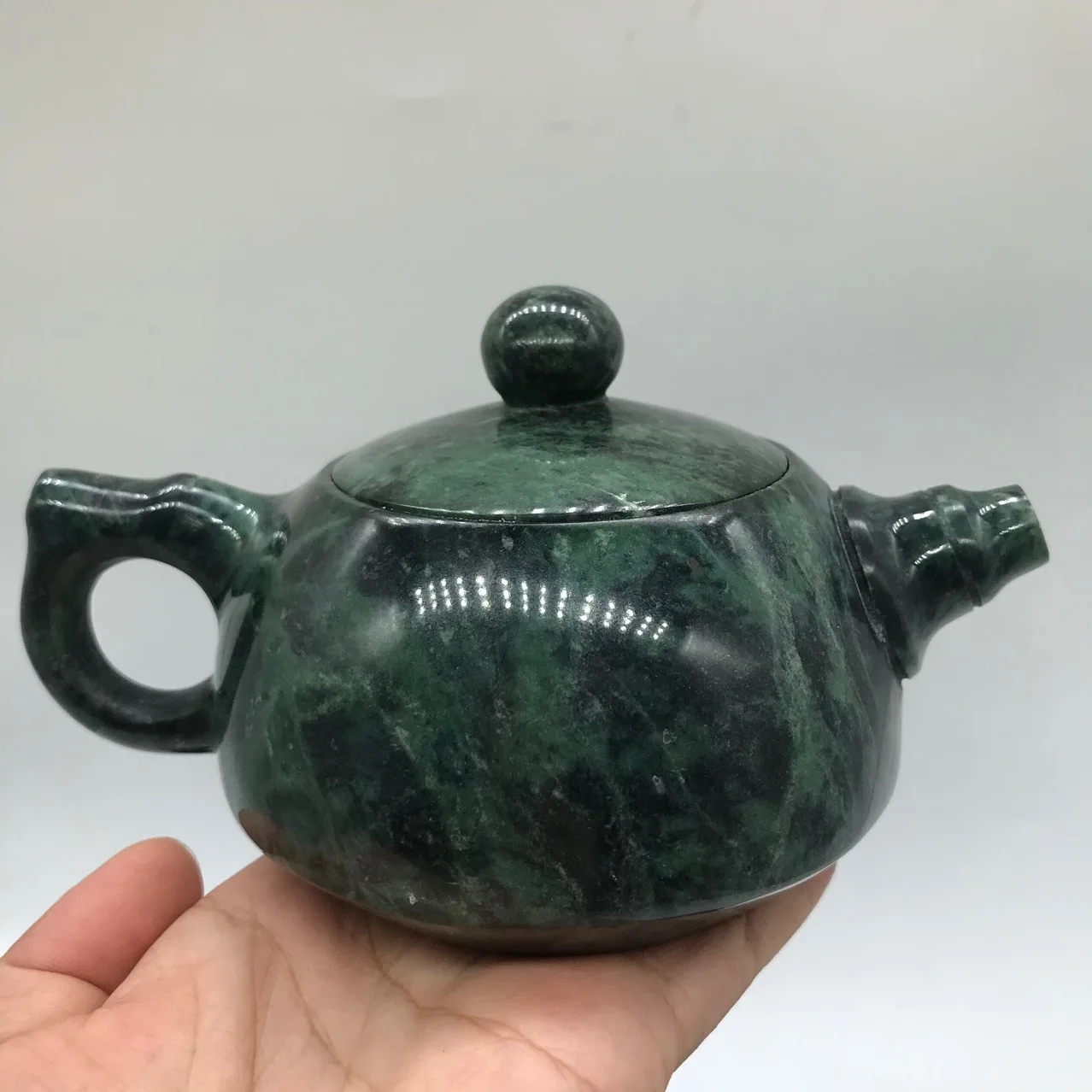 Natural Green Jade Teapot Health Gongfu Teaware Chinese Medicine King Stone Magnetic Jades Tea Pots Kung Fu Teasets