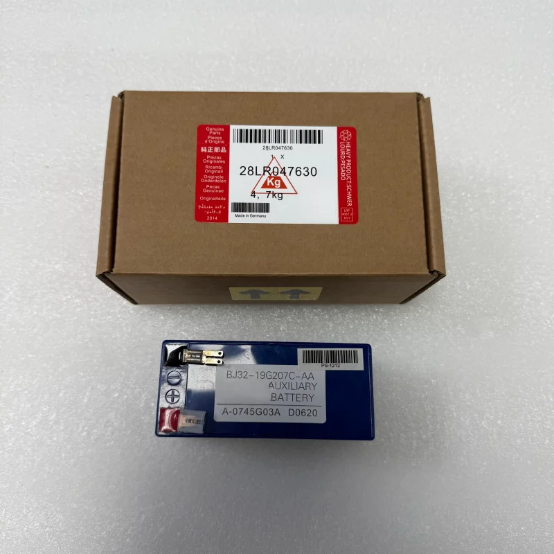 Suitable for Land Rover LR4 RR Sport Range Evoque Auxiliary Battery Exide LR047630 Brand new original