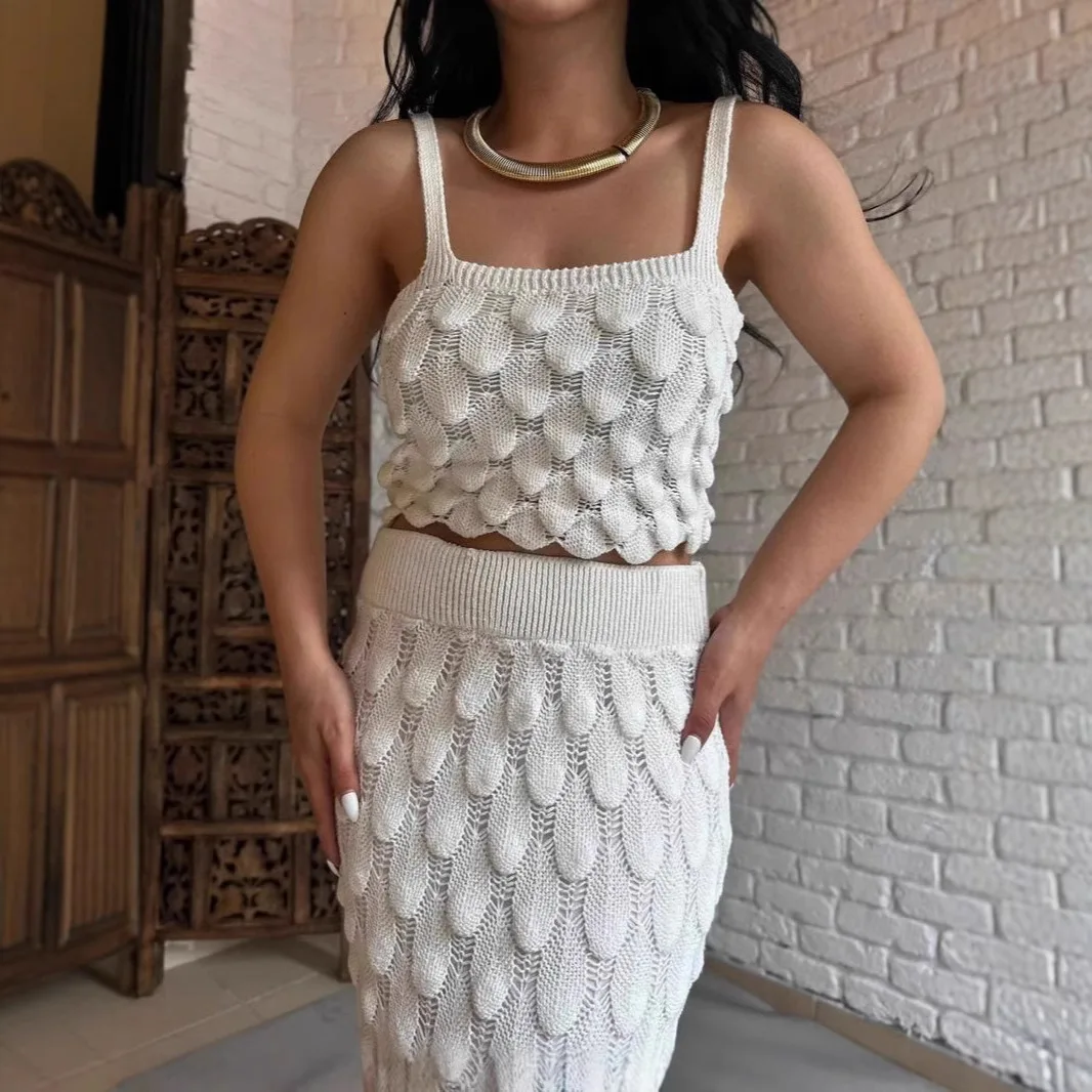 2026 موضة جديدة مقياس الحمالة + تنورة قطعتين مجموعات المرأة الصيف مثير وأنيق بلون بلوزات وتنورة مجموعة للنساء