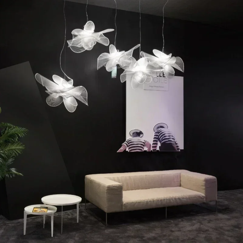 Italian Design White Butterfly Flying Chandelier Creative Living Room Dreamy Atmosphere Bedroom LED Dimming Mesh Pendant Lights