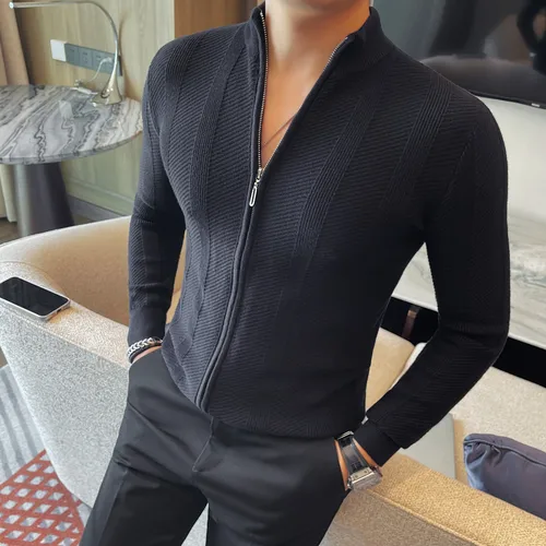 Imagen 2 del producto Suéter para hombre Otoño Invierno nuevo ajustado cuello alto cremallera cárdigan de punto moda Color sólido cálido tejido elástico Tops abrigos