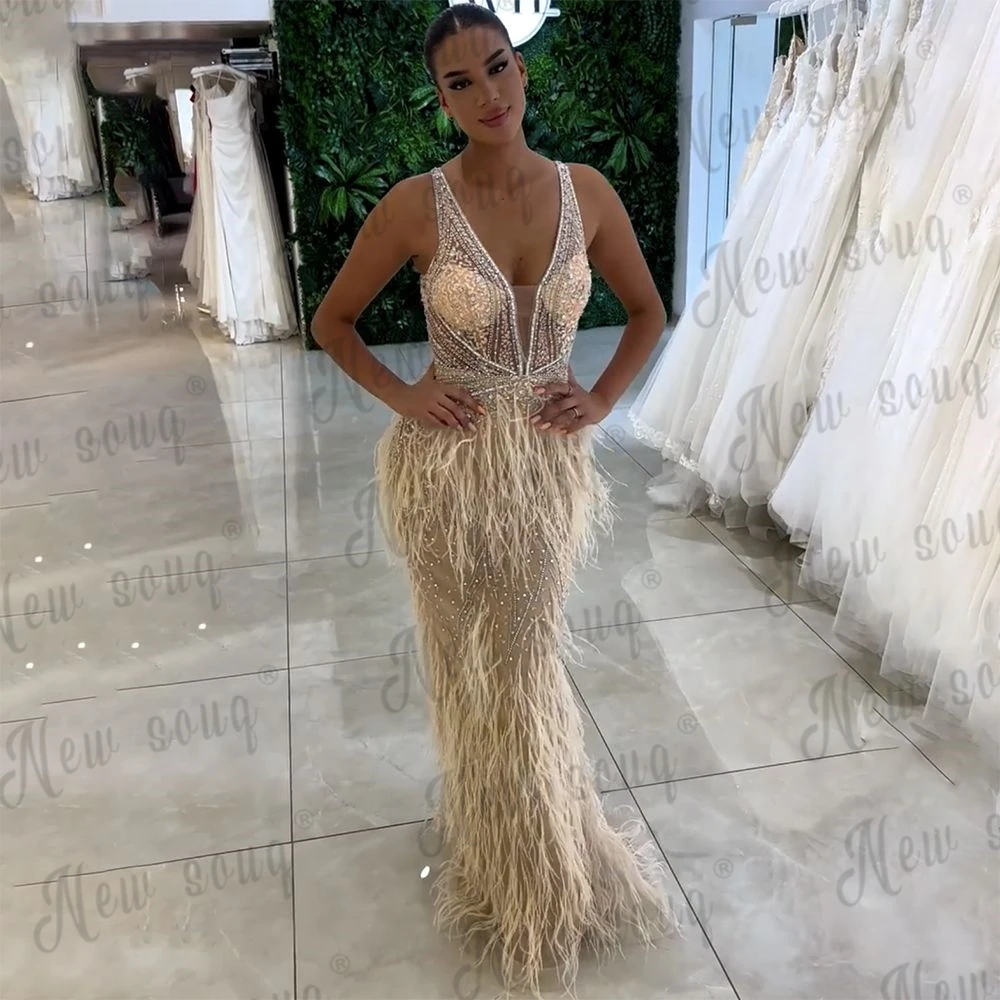 

Luxury Feathers Mermaid Evening Dress 2023 Arabic Champgane Beaded Handmade V-Neck Prom Dresses for Women Wedding Party