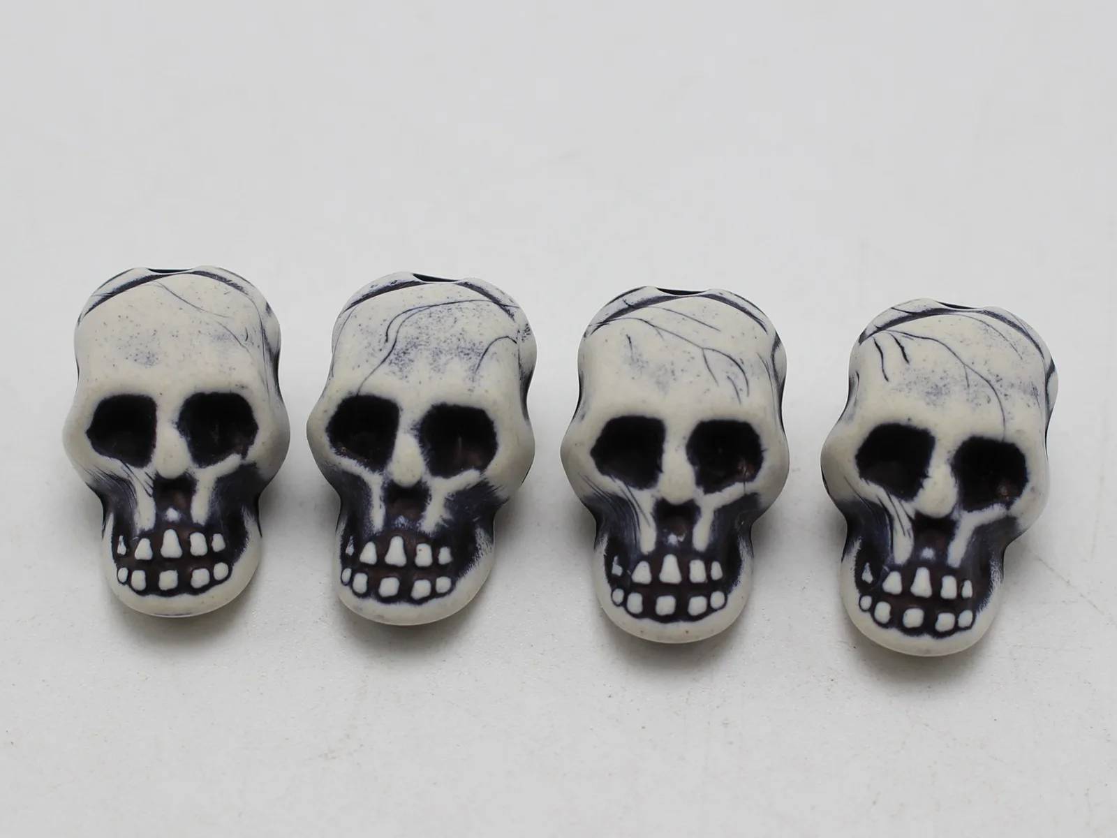 25 White Acrylic Halloween Gothic Skeleton Skull Beads 21X13mm