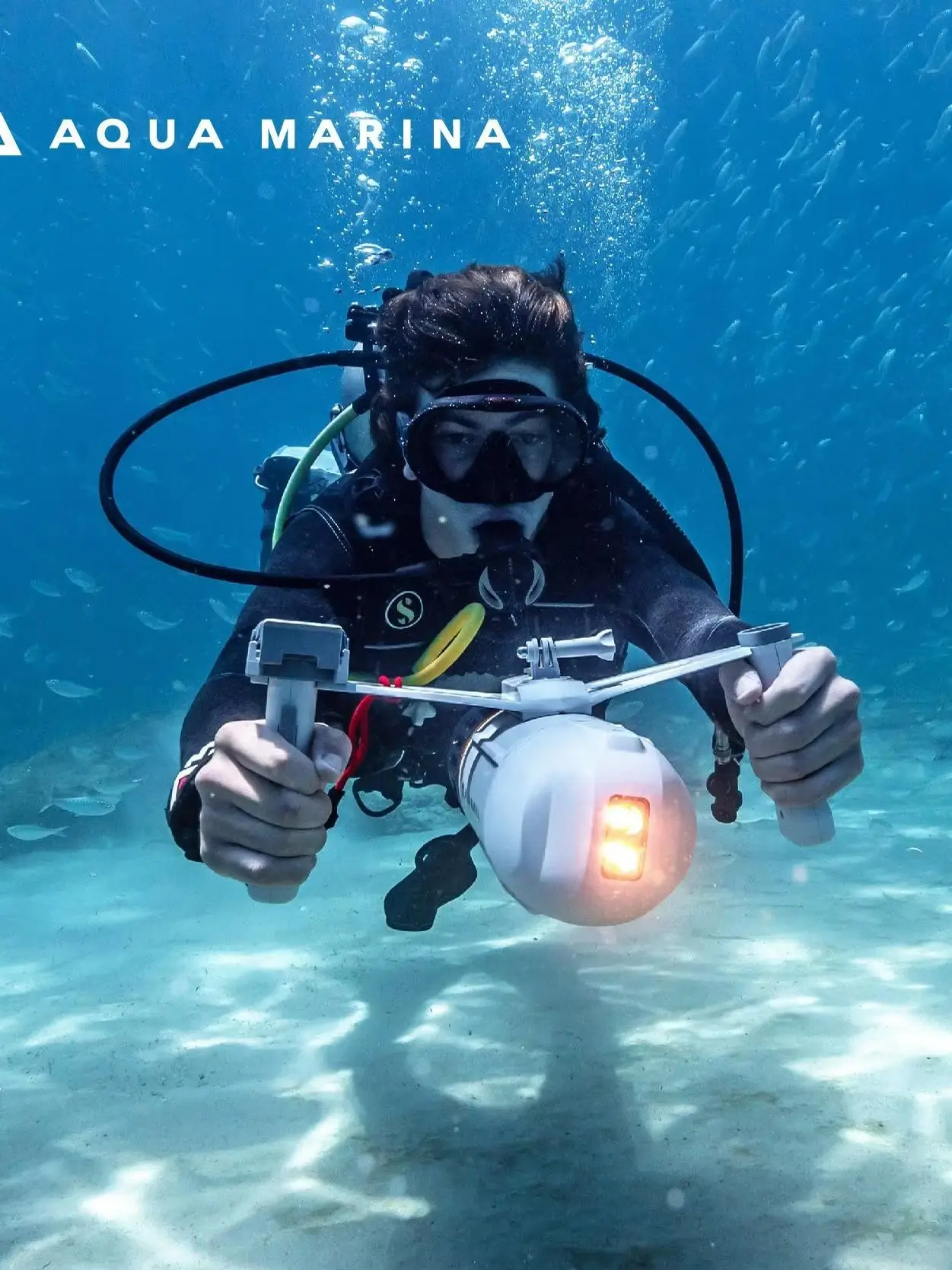 Unterwasser-Thruster AQUA MARINA BlueDrive X X PRO Elektrischer Tauchscooter für Tauchen, Schnorcheln, SUP, Paddleboard, Kajak, 3-Gang Bürstenloser Motor, Duale Steuerung, Wasserdichter Abnehmbarer