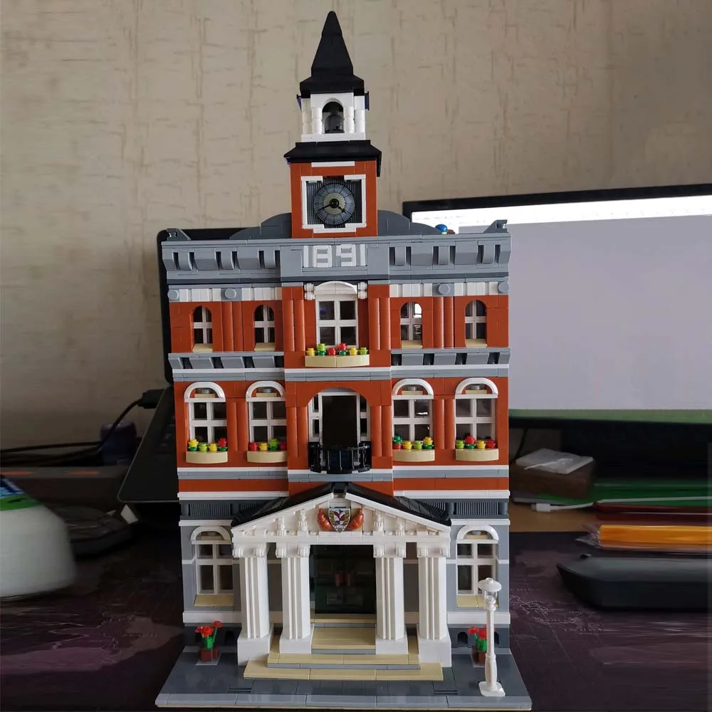 2766 Pcs City Street View Series Town Hall Compatible 10224 15003 Bricks Building Blocks Education Toys Gifts