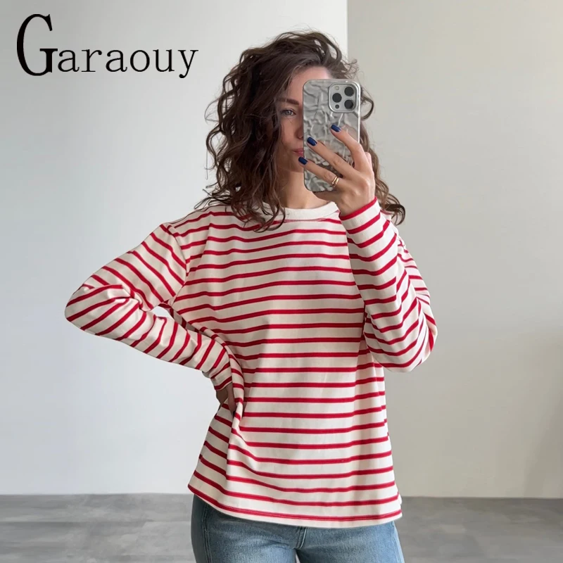 Garaouy 2022 Autumn Women\'s Oversized Striped T-shirt Round Neck Long Sleeves Loose Pullover Tops Mujer Wild Tee Simple Blouse