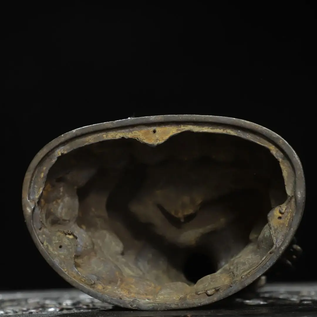 Copper mud gold [King Kong] 21 cm high, 15 cm wide, 10 cm thick and weighs 0.9 kg