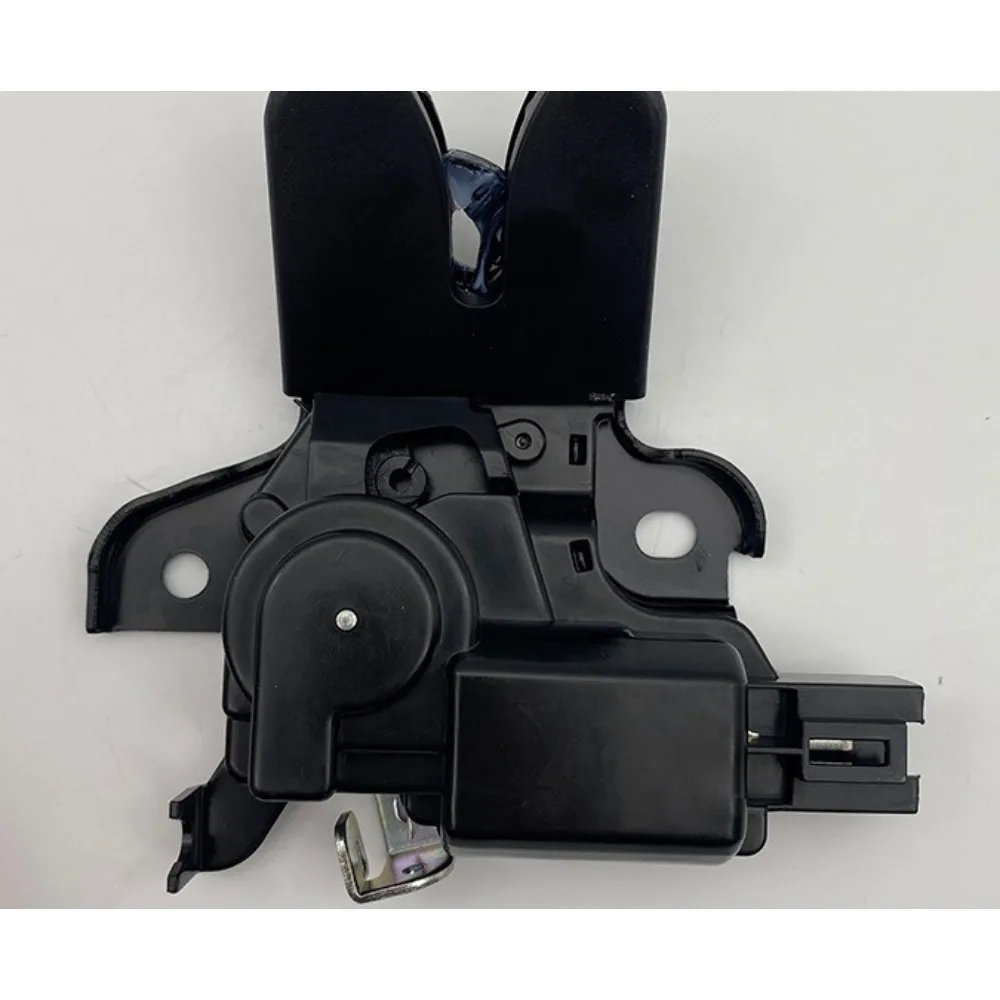 

Auto Wear Exterior Part 81230-B3000 for Hyundai Mistra CF Verna Solaris 2017 Trunk Lock Luggage Compartment Brand New 81230B3000