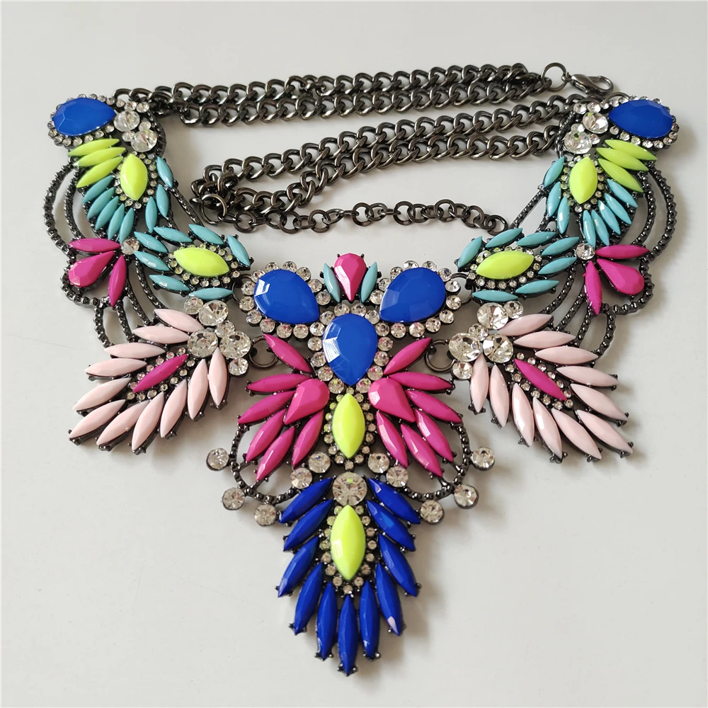 Boho Ethnic Multicolor Acrylic Leaf Choker Necklace Women Indian Statement Large Collar Crystal Necklace Earrings Jewelry Sets