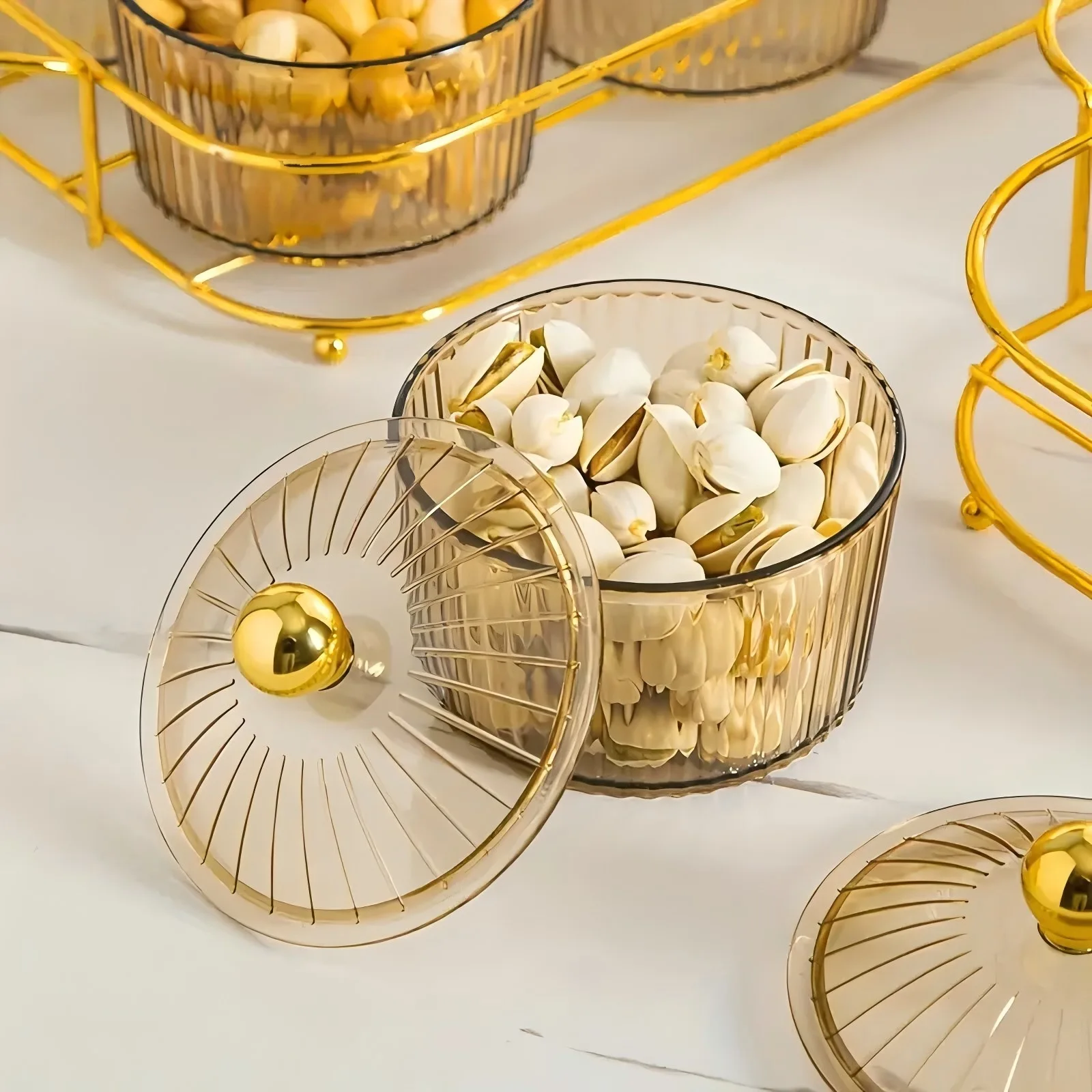 Leichter, luxuriöser goldener Obstteller: für Couchtische im Wohnzimmer zu Hause, zum Servieren als Süßigkeitentablett und Snack-Ausstellungsteller