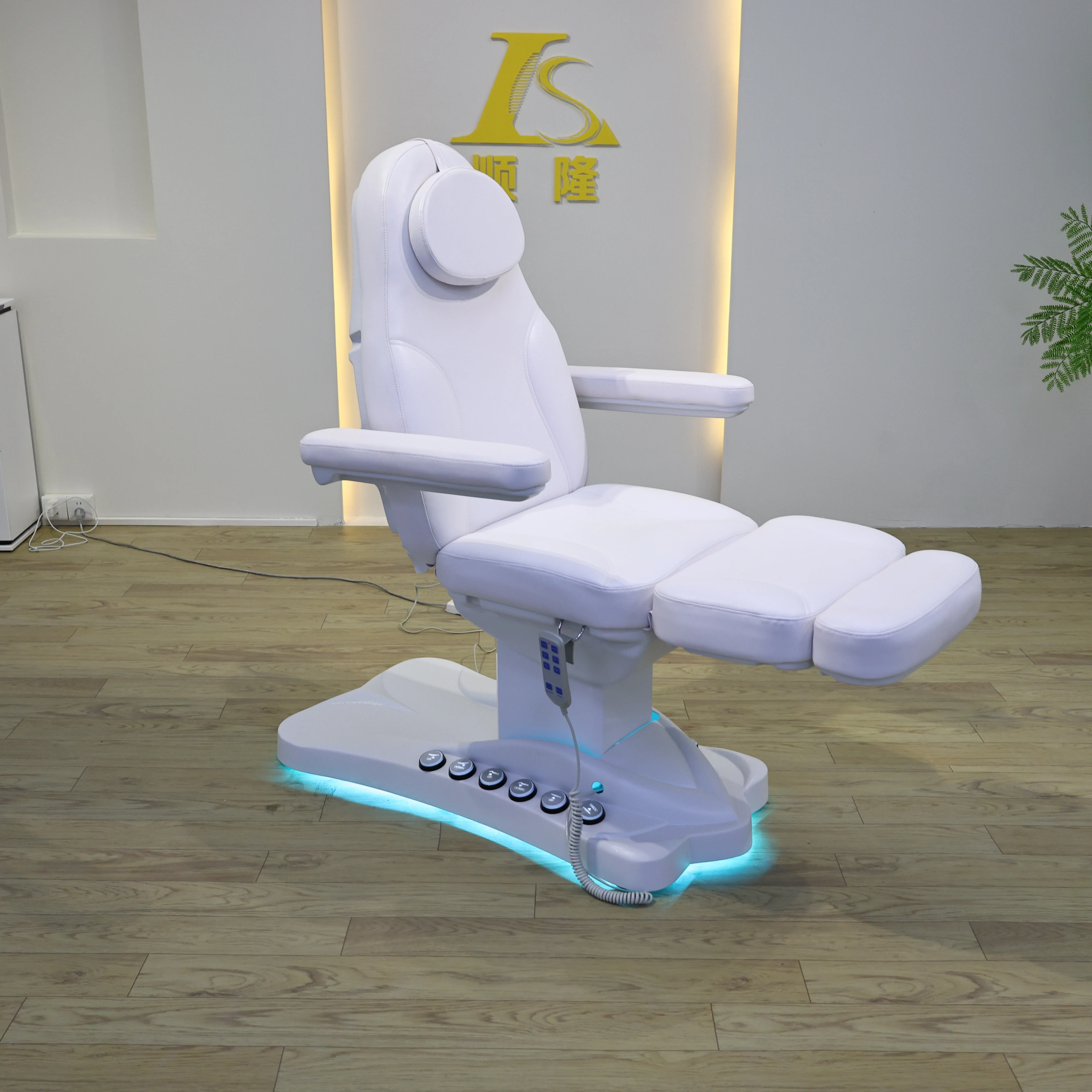 Luxury Electric Beauty Treatment Chair White PU LED Ambient Light Split Leg Rests Adjustable Reclining Tattoo Chair for Microbla