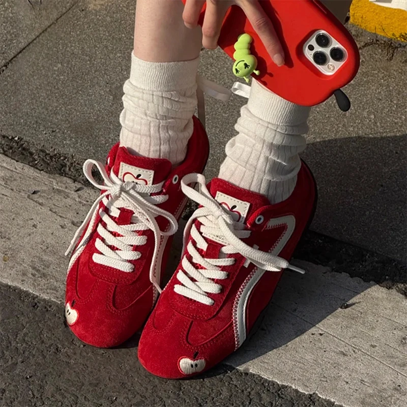 Women's Autumn New Red Retro Sports Shoes Fashionable and Versatile Student Casual Sports Shoes Thin Sole Lightweight Breathable view 4