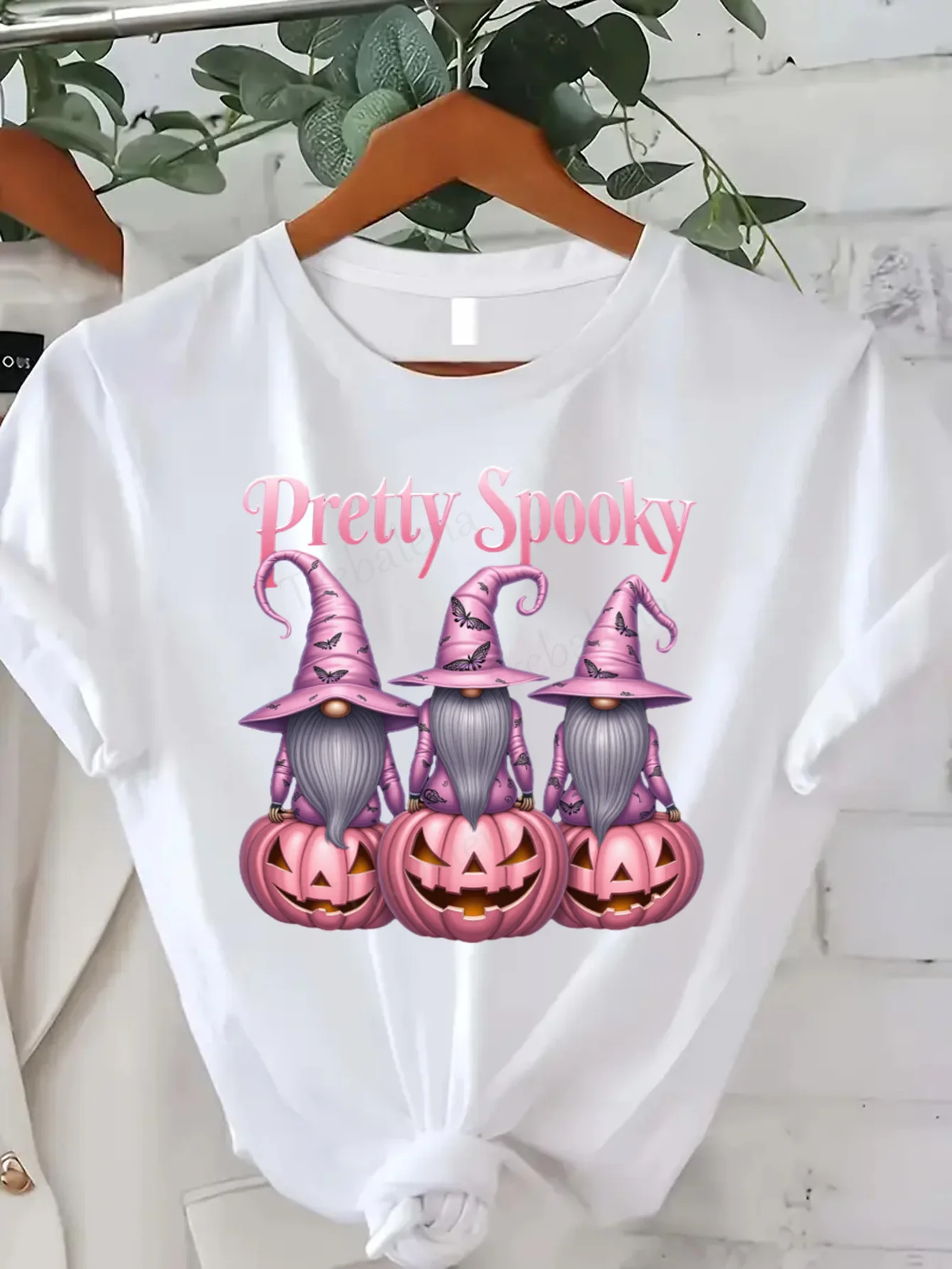 Round Neck T-shirt Pretty Spooky Pink Witch Gnomes Halloween T-Shirt for Women Plus Size Short Sleeve Tee Fashion Casual Top