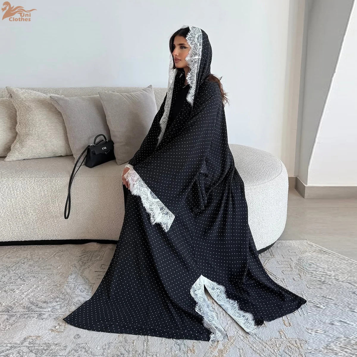 

Комплект из 2 предметов: Абая с кружевной отделкой и хиджаб для мусульманок на Ид Рамадан 2026 – Элегантная исламская одежда, классическая абая с открытым передом в горошек
