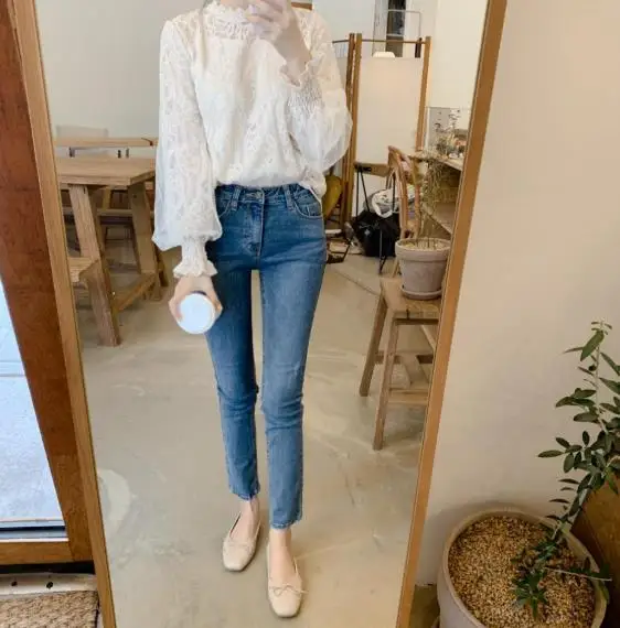 

Осень/зима 2022, новая модная белая корейская версия, свободная сетчатая рубашка с длинными рукавами и рукавами-фонариками, кружевная нижняя рубашка, женская одежда