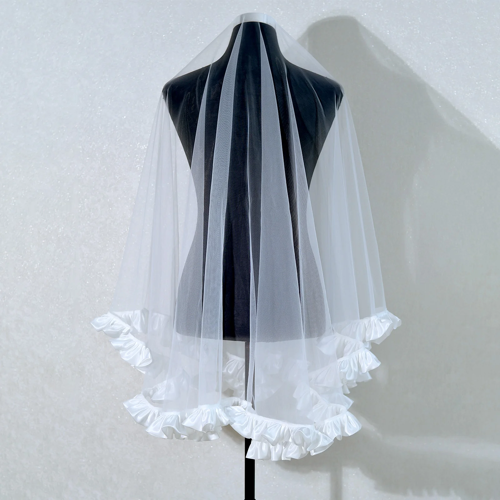 TOPQUEEN Satin Ruffled Wedding Veil Cute Two-Layer Wavy Edge Veil With Blusher Wedding Accessories Customizable M41