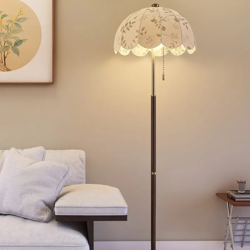 Minimalist Silent Wind French American Vintage Solid Wood Medieval Living Room, Bedside, Study, Tea Room, Vertical Floor Lamp