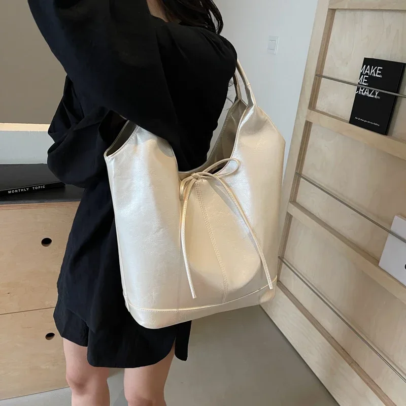 Senior Sense Large Capacity Bag Women New Autumn-winter Vintage Brown Shoulder Bag Leisure Commuter Tote Bag Paquete De Mujeres