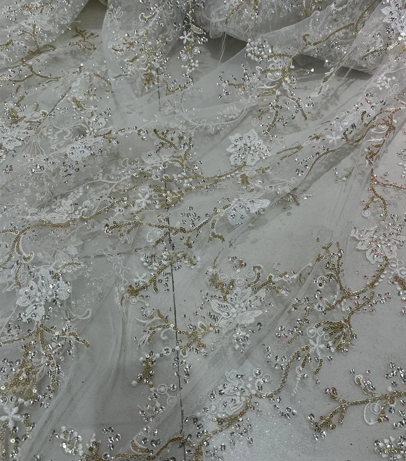 New Delicate Sequin Floral Pattern Embroidered Gold Sequins Outline Lace Floral Fabric For Bridal Dress Accessories