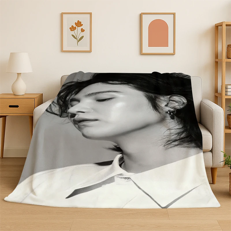 Cobertor de Flanela Kpop B-BTS SUGA Agust D Yoon Gi, Cobertor Macio e Quente para Quarto, Sala de Estar, Viagem, Camping, Piquenique, Presente