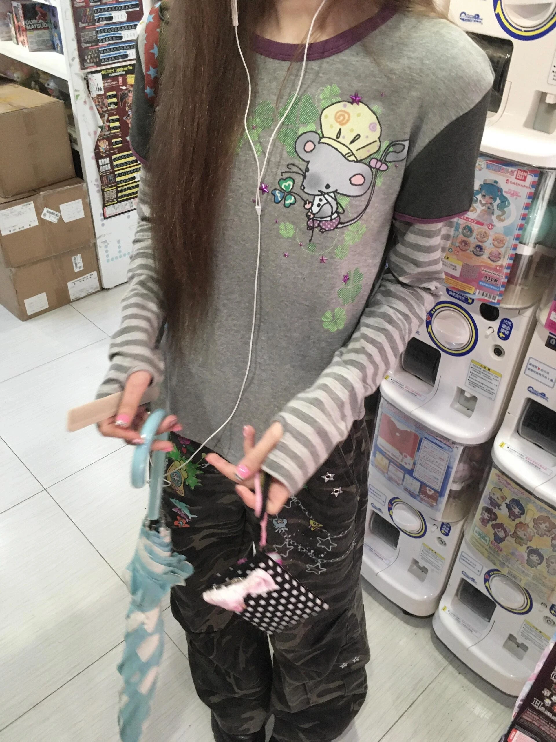Karrram Japanisches Y2k Cartoon-Maus-Print-T-Shirt 2000er Jahre Cutecore Langarm-Patchwork-Oberteil Vintage Harajuku Graues T-Shirt Amerikanisch – Detail 6