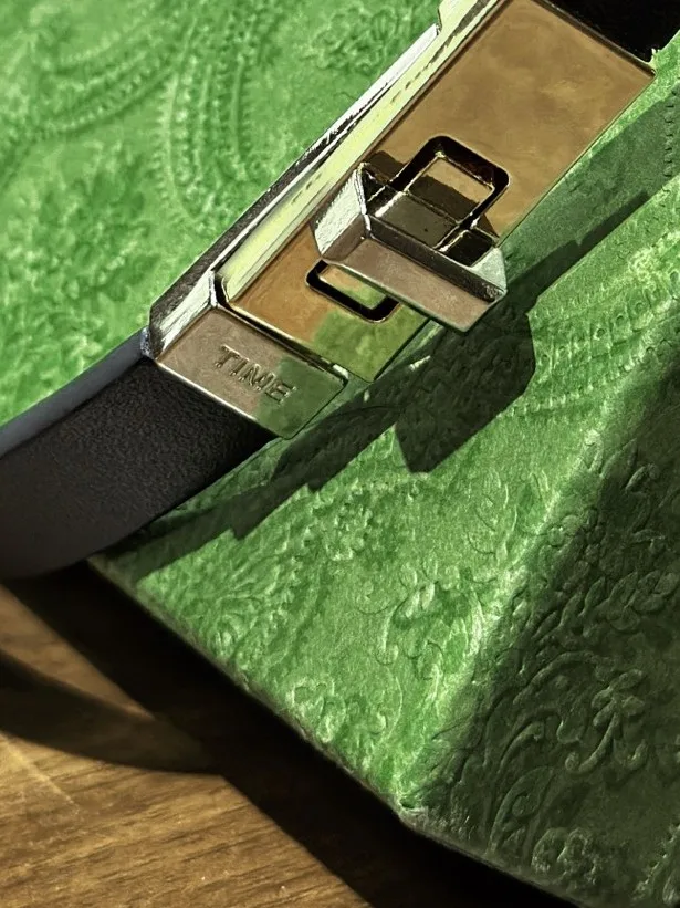 micoat-black-gold-fashion-metal-buckle-leather-belt-high-quality-texture-knob-lock-large-brand-feel-women's-belt
