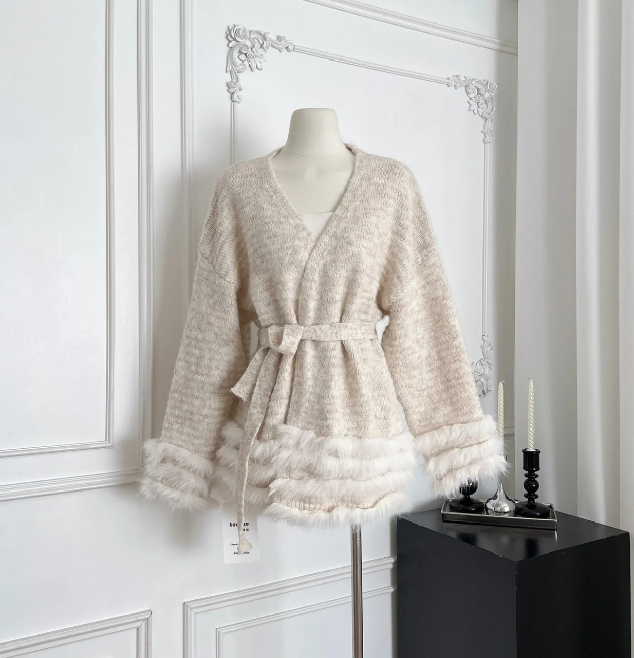 

Осенне-зимний модный кардиган во французском стиле с v-образным вырезом и меховыми манжетами, пальто, женская винтажная модная повседневная одежда