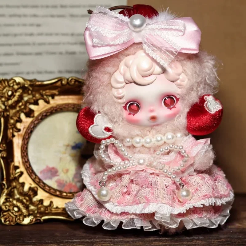 정품 신상 10cm 스컬판다 V3 유파운드 미 시리즈 동화 스타일 라이트 럭셔리 드레스 인형 의류 액세서리 휴일 선물