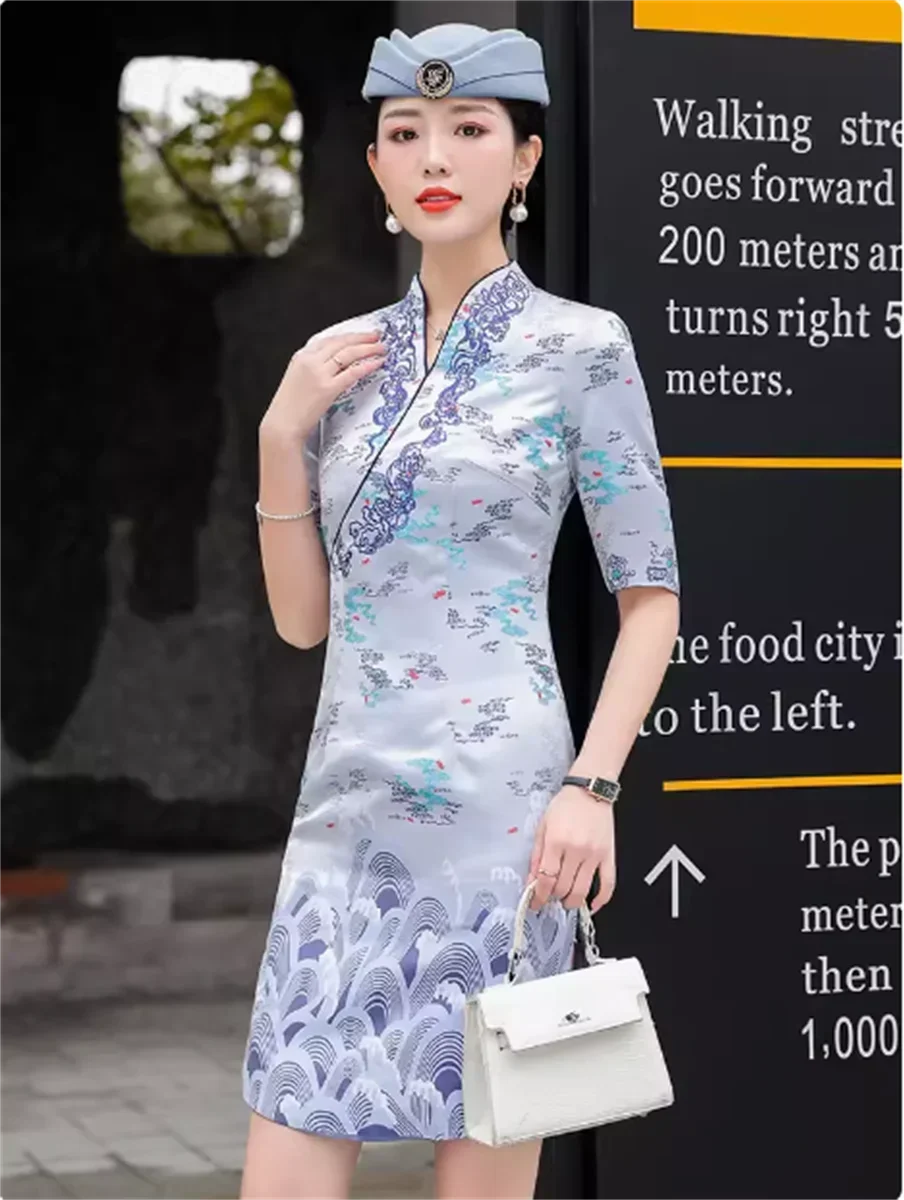 海南航空の客室乗務員の制服、女性用チャイナドレス、プロフェッショナルスーツ