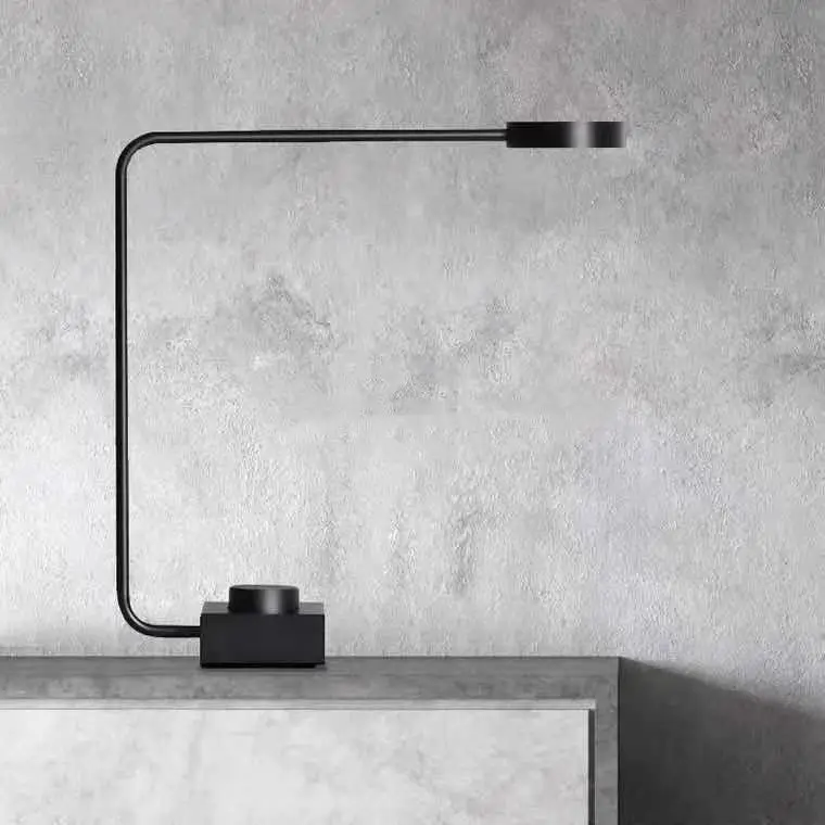 Italian Minimalist Postmodern Nordic Dimming Reading Desk Lamp Designer Model Room Eye Protection Bedhead Work Desk Lamp